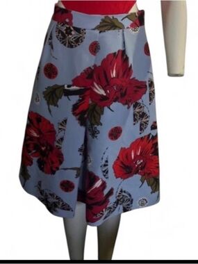 SHEIN Red and White Floral falda